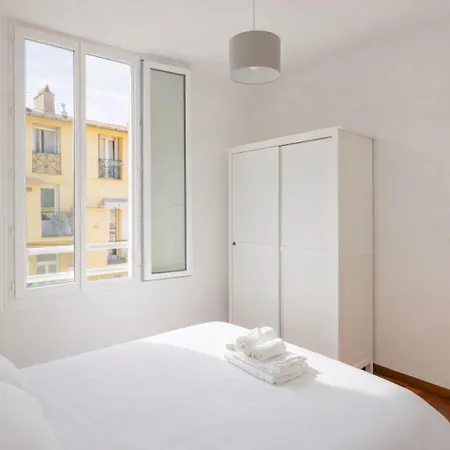 Apartment Carre D'or - Spacieux & Calme - Ac
